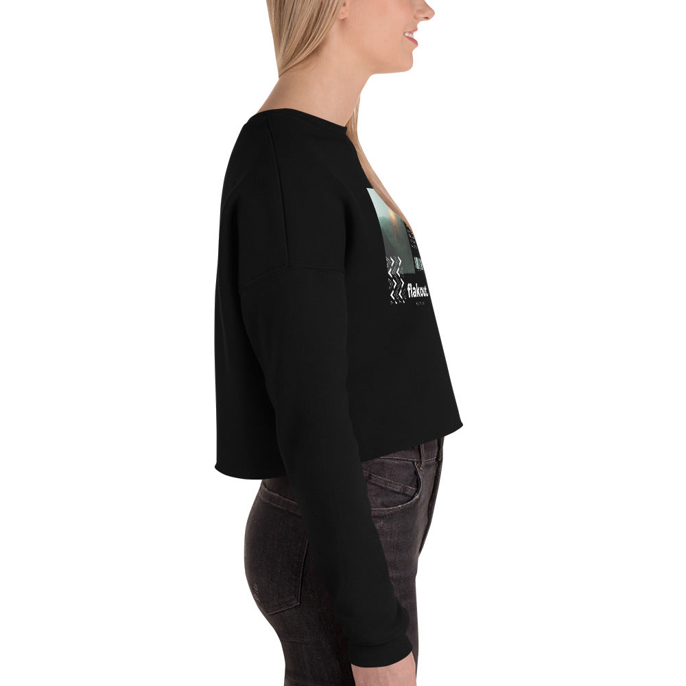 Fly High Voyager Women's Crop Sweatshirt - Black - FLAKOUT